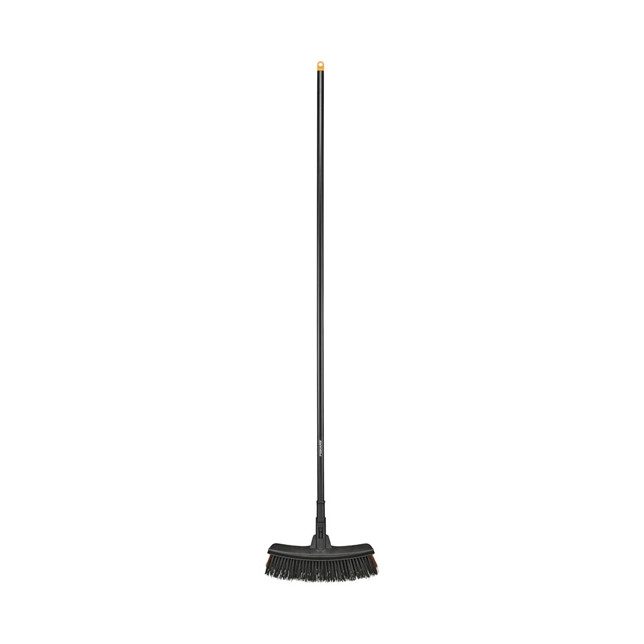 Щетка универсальная Fiskars Solid M (1025921)