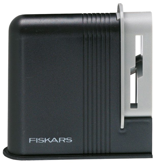 Точило для ножиць Fiskars Functional Form, 10х10 см (1000812)